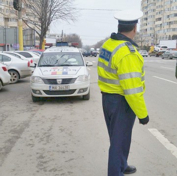 Traşi pe dreapta de poliţiştii rutieri: numere expirate şi fără permis!